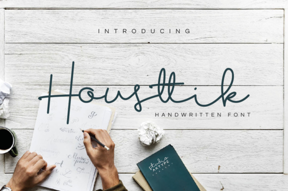 Housttik: The Elegant Script Font for Handmade Brands